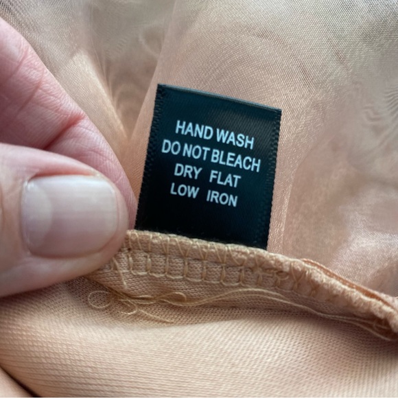 Pink Skirt Set Women’s Size Large - Picture 9 of 10